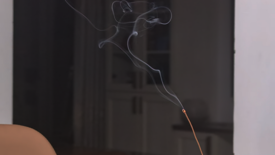 What Does Osmanthus Incense Smell Like? Why We Use Half-Open Flowers