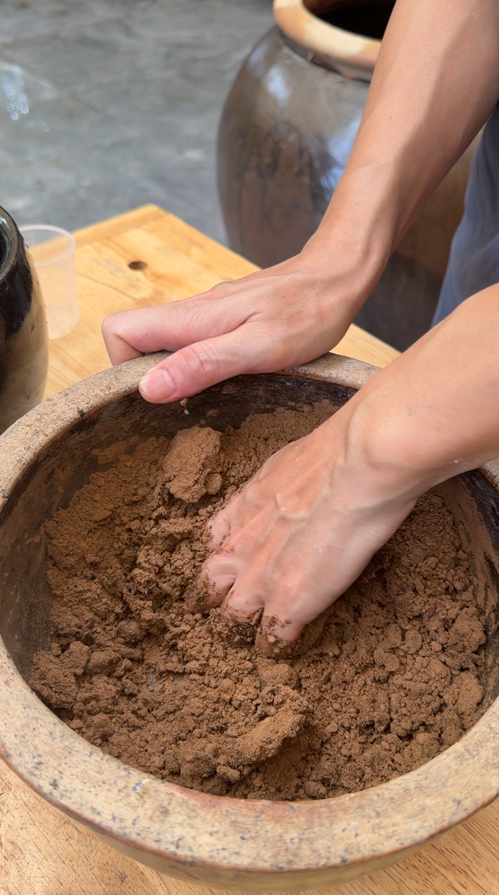 Chinese and Japanese Incense: A Shared History, Different Paths